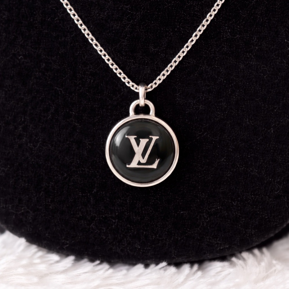 Louis Vuitton Black Skittle Pendant Necklace - Picture 2 of 9